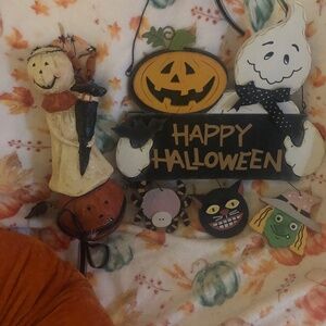 Bundle Happy Halloween Wood sign and tabletop wood ghost